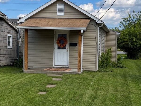 2224 Hoge Avenue, Zanesville, OH 43701