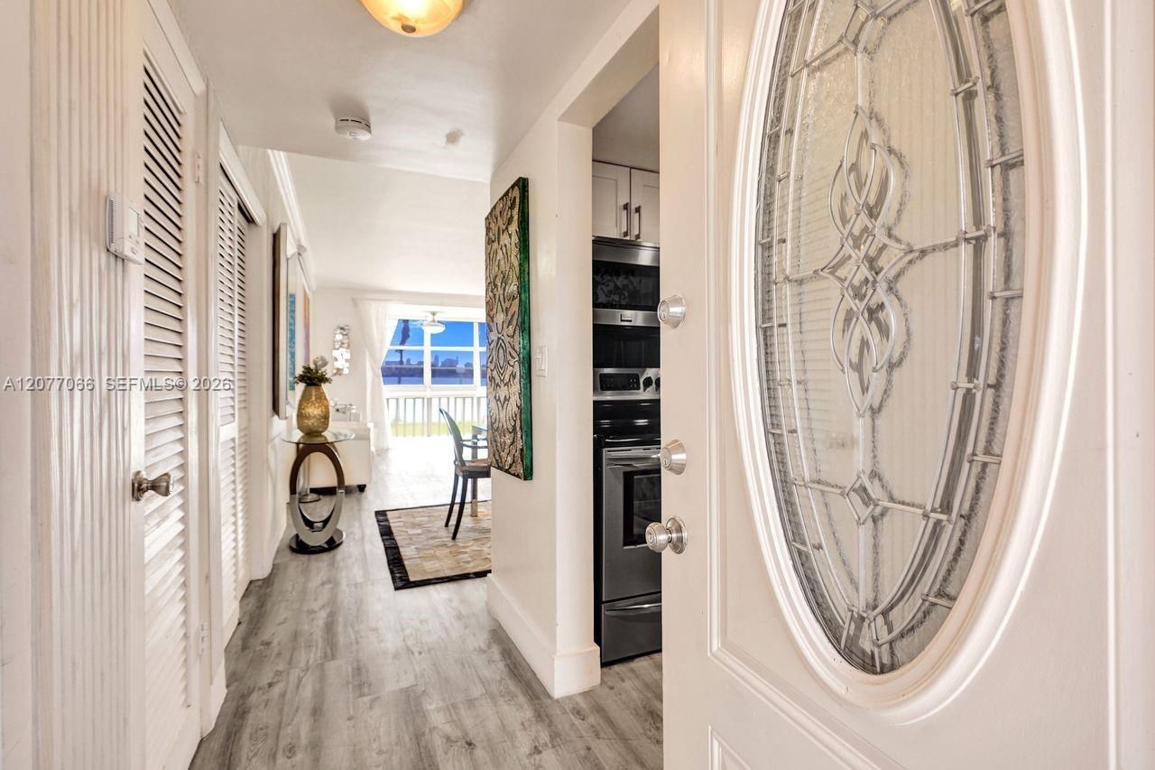 18707 NE 14th Ave, Unit 522, Miami, FL 33179 Photo