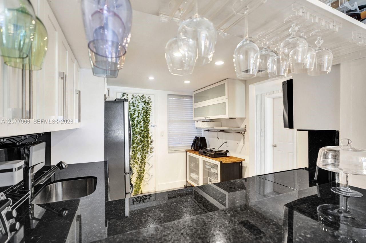 18707 NE 14th Ave, Unit 522, Miami, FL 33179 Photo