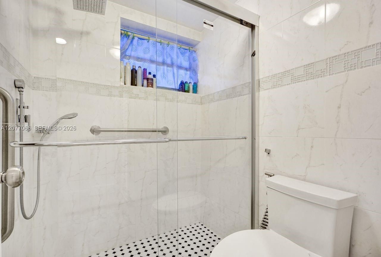 18707 NE 14th Ave, Unit 522, Miami, FL 33179 Photo