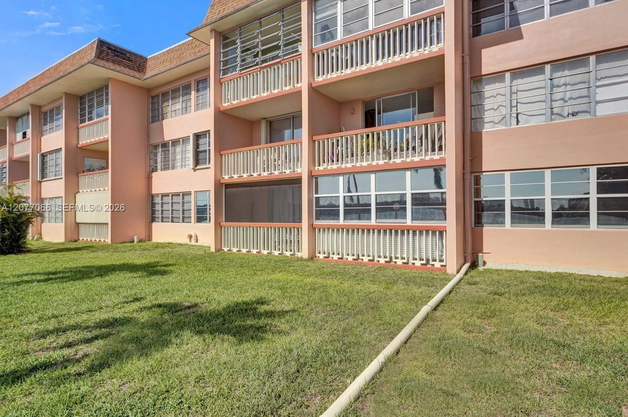 18707 NE 14th Ave, Unit 522, Miami, FL 33179 Photo