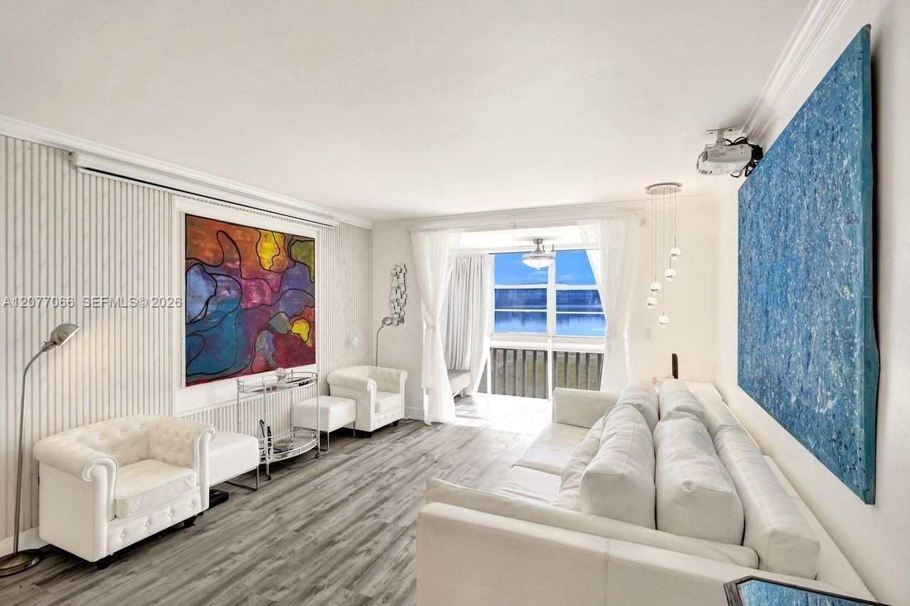 18707 NE 14th Ave, Unit 522, Miami, FL 33179 Photo