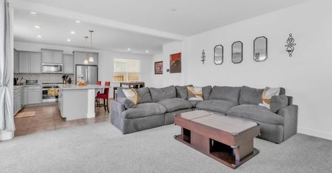 1653 Lion, Rocklin, CA 95765 Photo