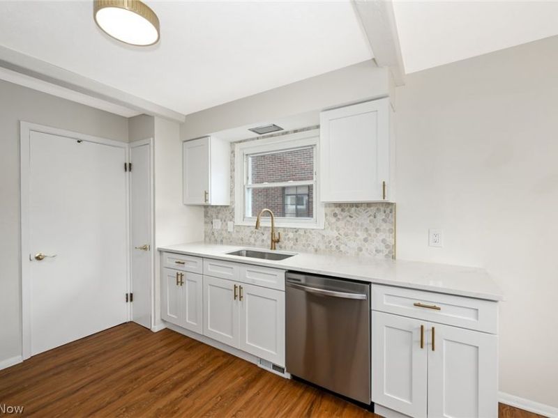 28101 Lake Shore Boulevard, Euclid, OH 44132 Photo 10
