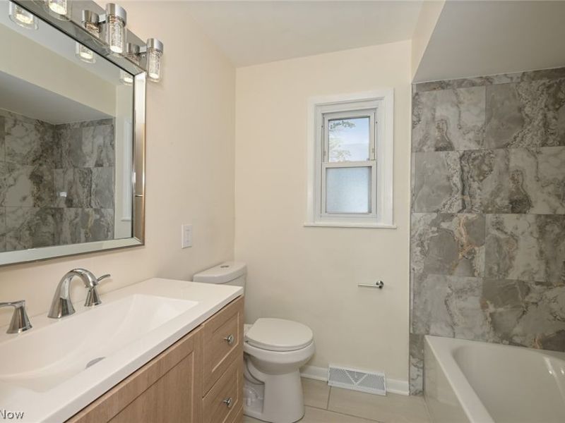 28101 Lake Shore Boulevard, Euclid, OH 44132 Photo 16