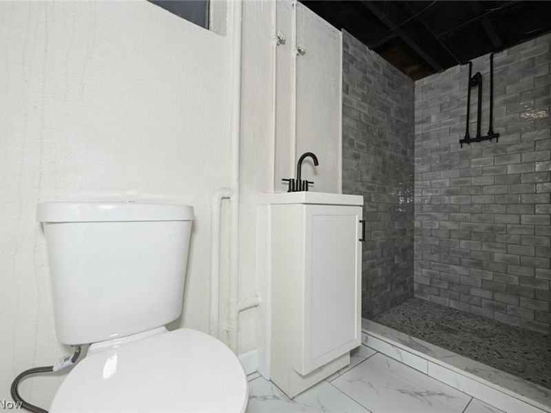 28101 Lake Shore Boulevard, Euclid, OH 44132 Photo 31