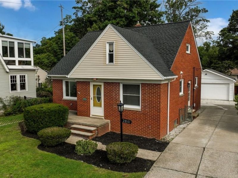 28101 Lake Shore Boulevard, Euclid, OH 44132 Photo 44