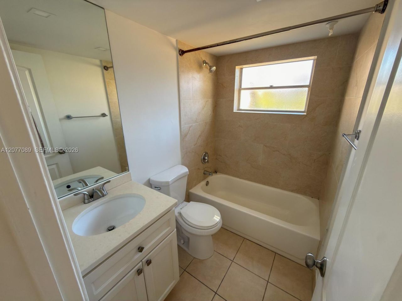 9937 Three Lakes Cir, Unit 14d, Boca Raton, FL 33428 Photo