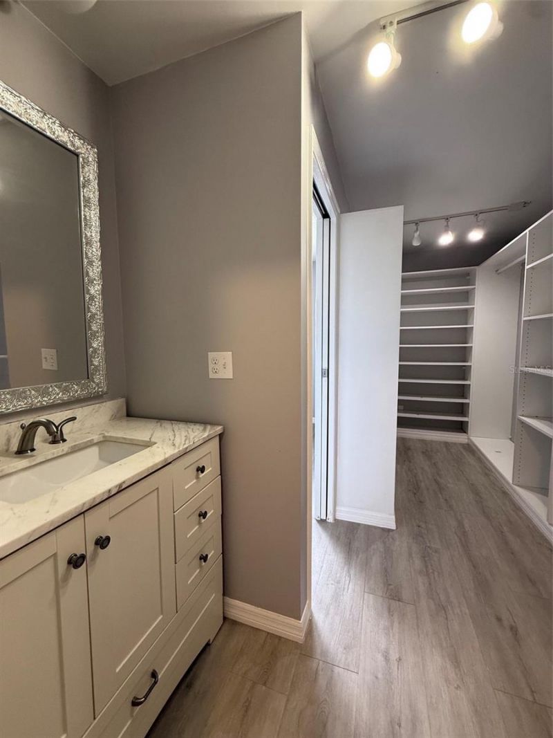 6814 Whitman Place , Unit 6814, Sarasota, FL 34243 Photo