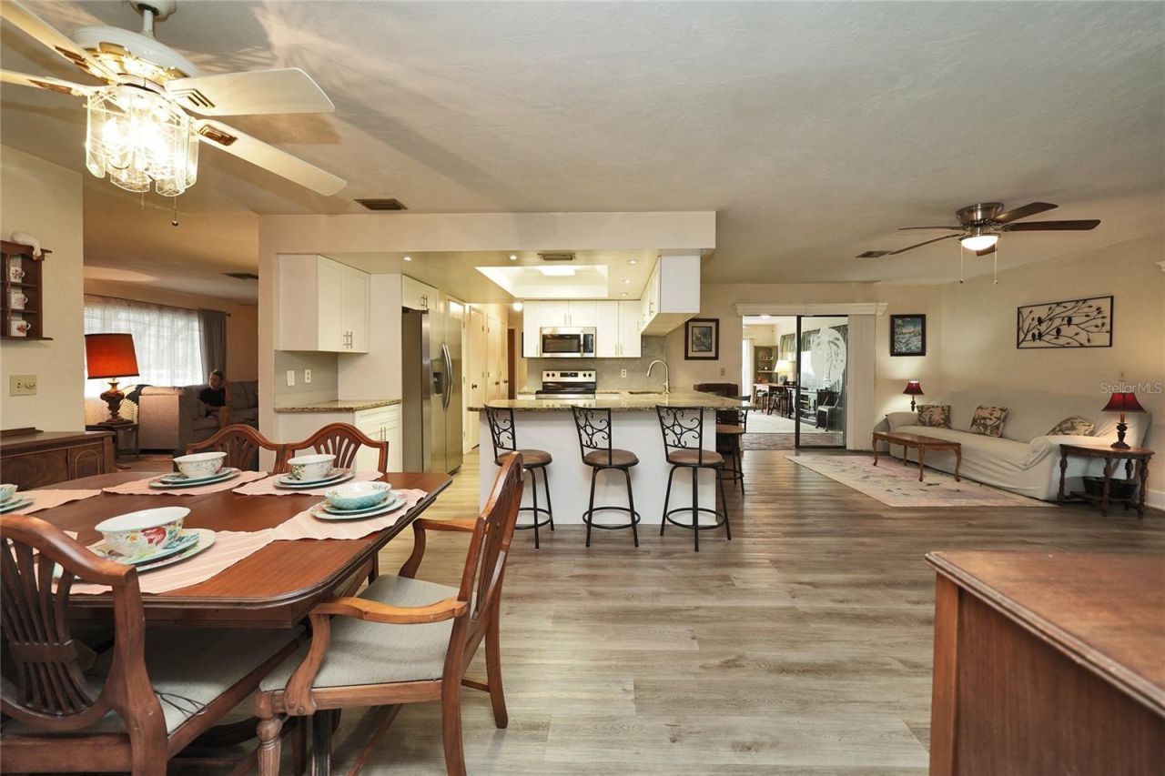 7228 Reymoor Drive, North Fort Myers, FL 33917 Photo