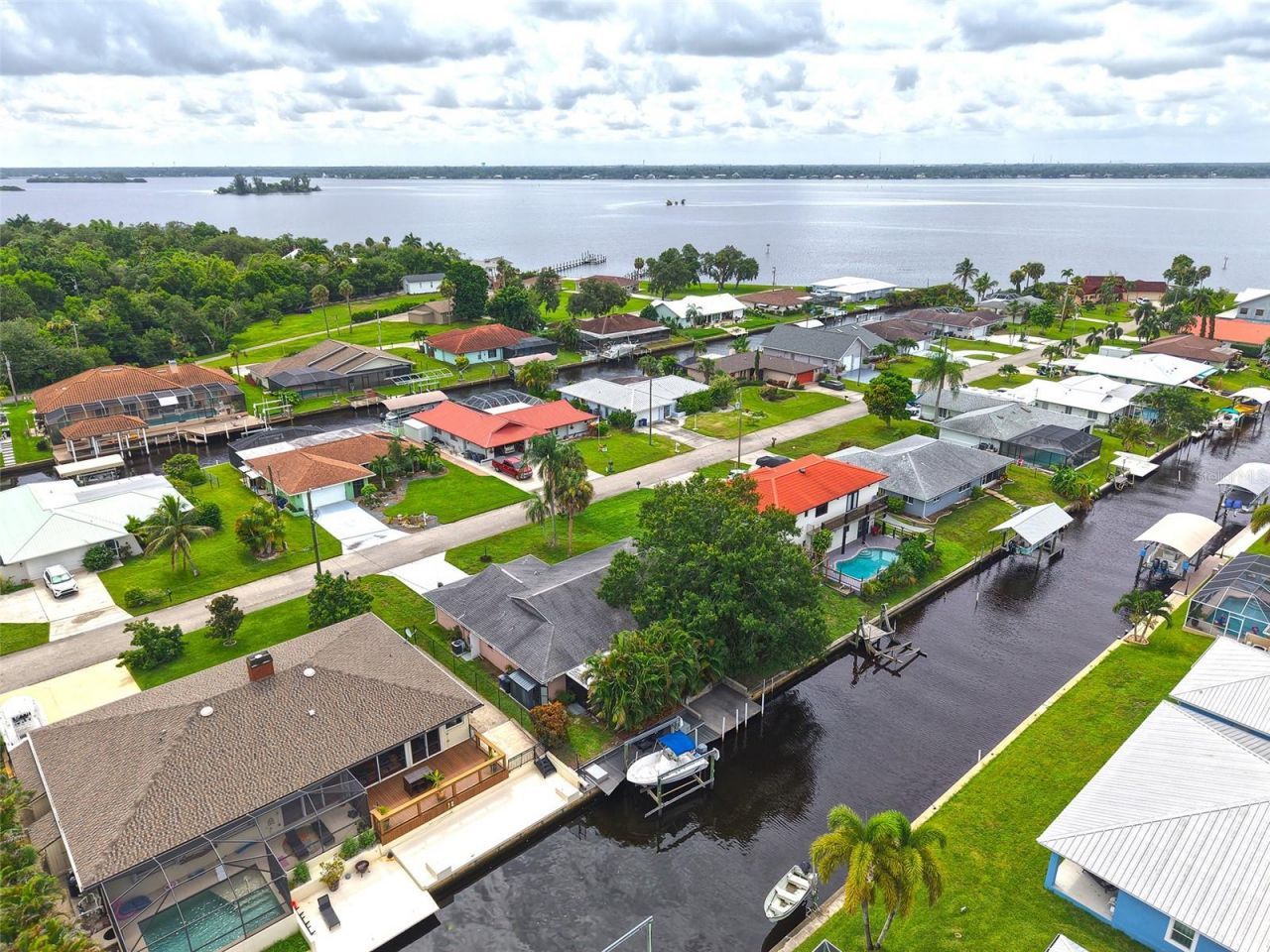 7228 Reymoor Drive, North Fort Myers, FL 33917 Photo