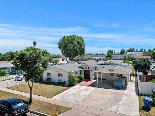 22248 Leadwell, Los Angeles, CA 91303