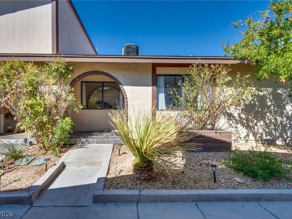 5829 Smoke Ranch Road , Unit D, Las Vegas, NV 89108