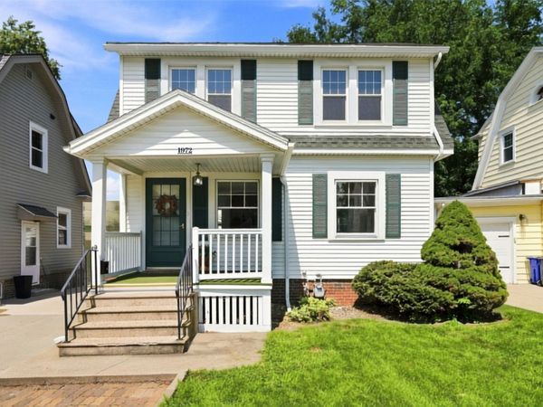 1972 2nd Avenue SE, Cedar Rapids, IA 52403