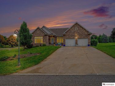16260 Sage Street, Omaha, NE 68136
