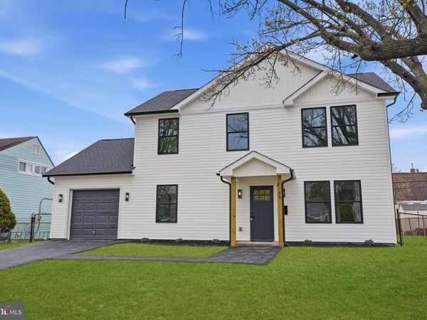 84 ICE POND ROAD , LEVITTOWN, PA 19057