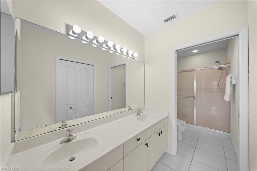 7804 Regal Heron Cir, Unit 304, Naples, FL 34104 Photo
