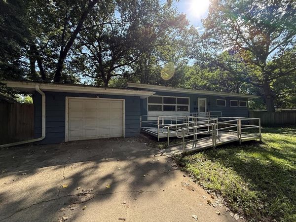 429 10th PLACE, Kenosha, WI 53140