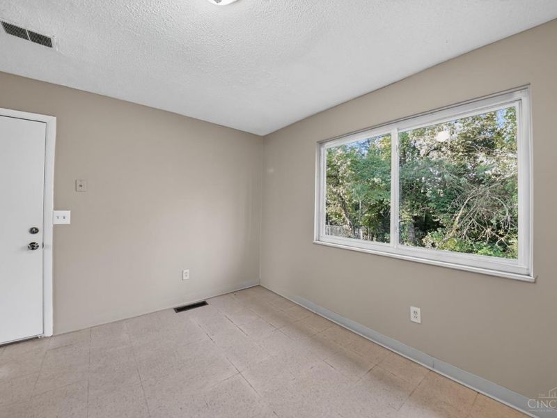 1959 Lotushill Drive, Springfield Township, OH 45240 Photo 16