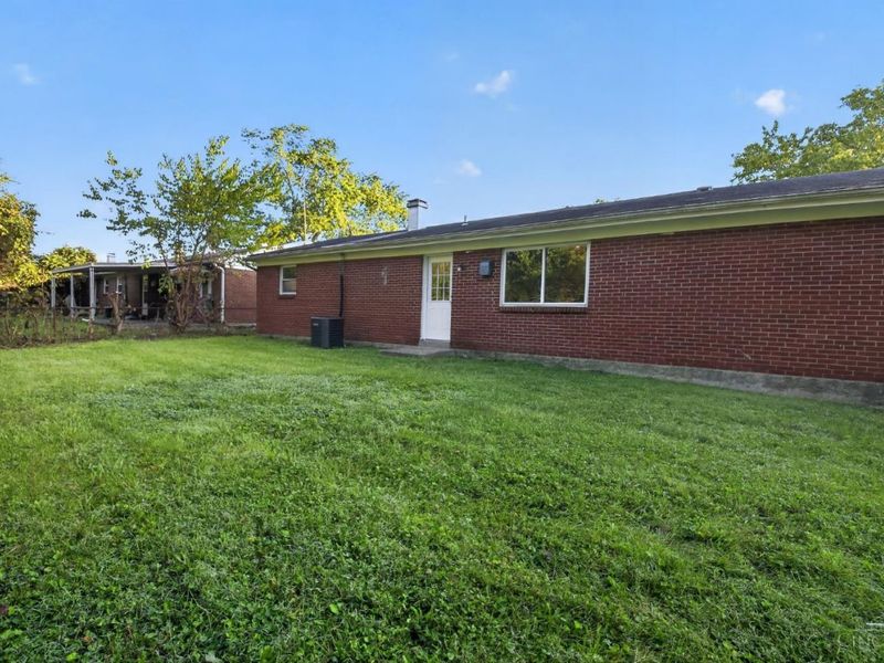 1959 Lotushill Drive, Springfield Township, OH 45240 Photo 7