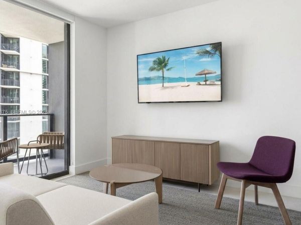 159 NE 6th St , Unit 3413, Miami, FL 33132