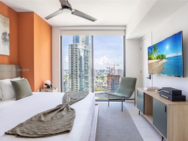159 NE 6th St, Unit 3413, Miami, FL 33132