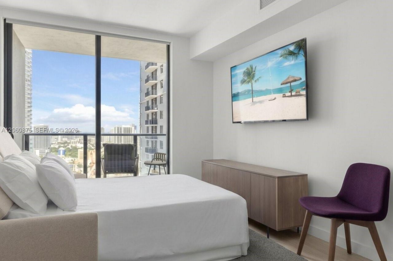 159 NE 6th St , Unit 3413, Miami, FL 33132 Photo