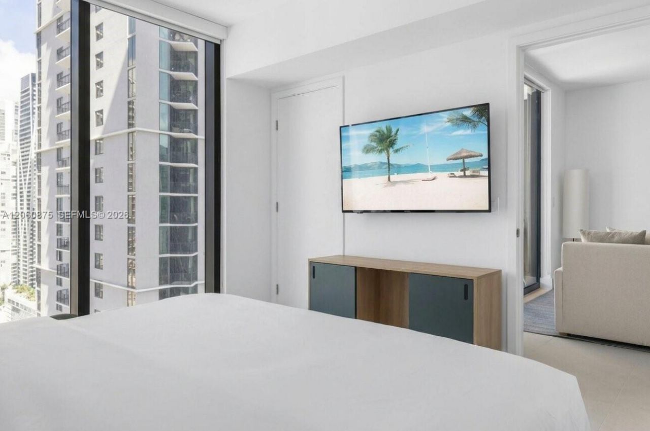 159 NE 6th St , Unit 3413, Miami, FL 33132 Photo