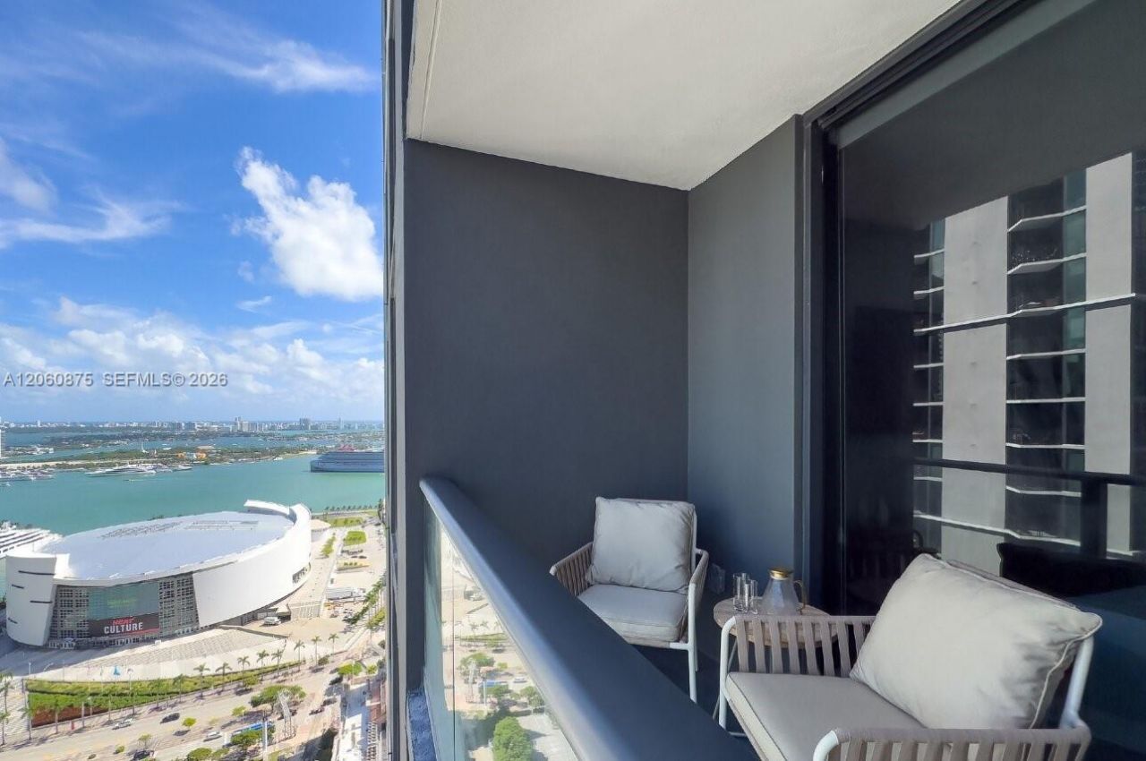 159 NE 6th St , Unit 3413, Miami, FL 33132 Photo