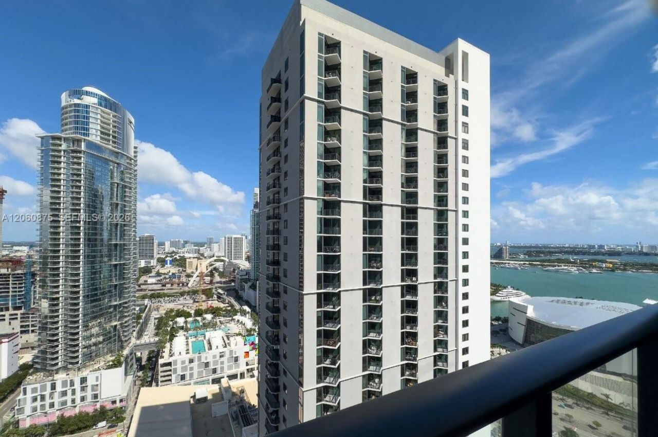 159 NE 6th St , Unit 3413, Miami, FL 33132 Photo
