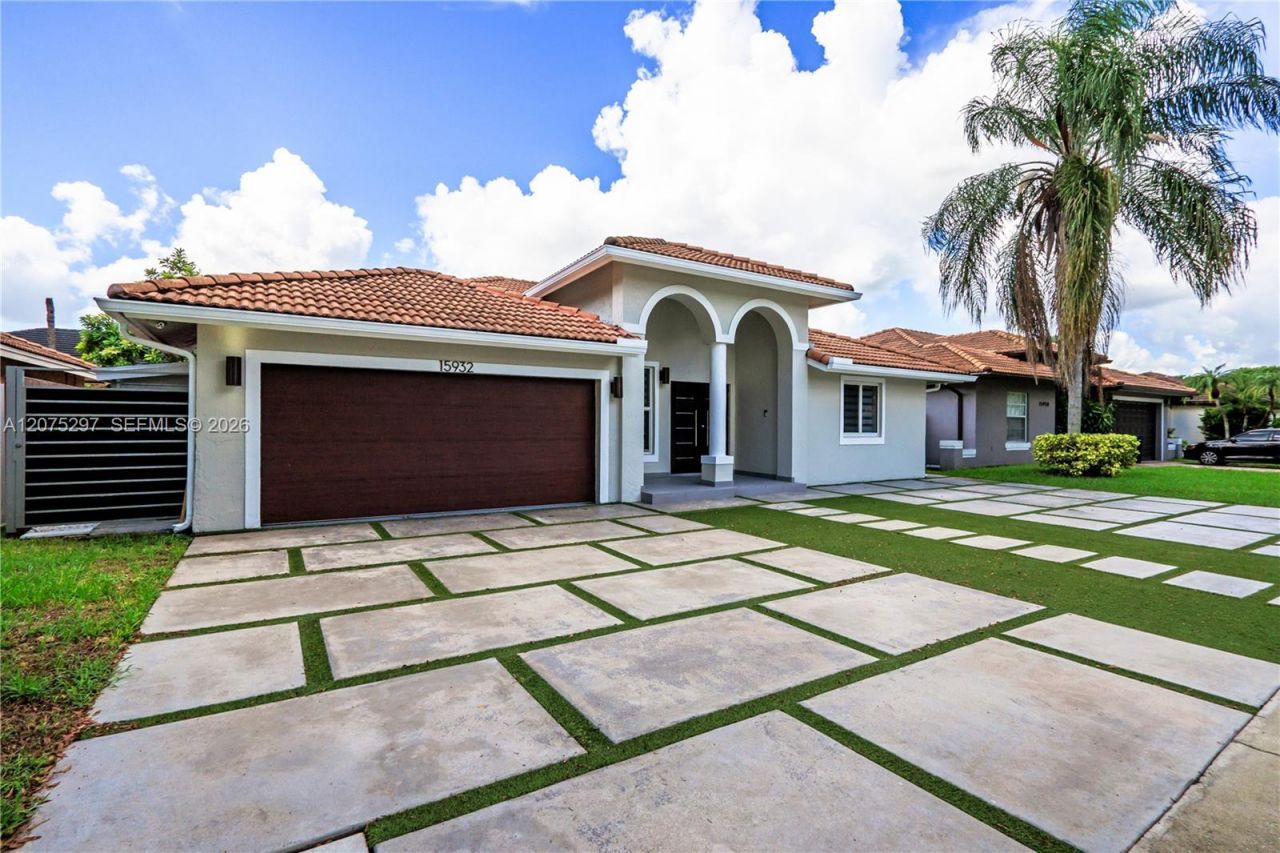 15932 SW 101st Ter, Unit 15932, Miami, FL 33196 Photo