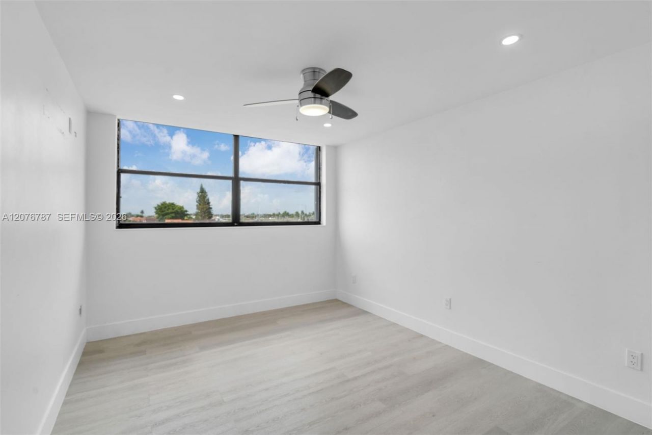 11755 SW 18th St , Unit 409, Miami, FL 33175 Photo