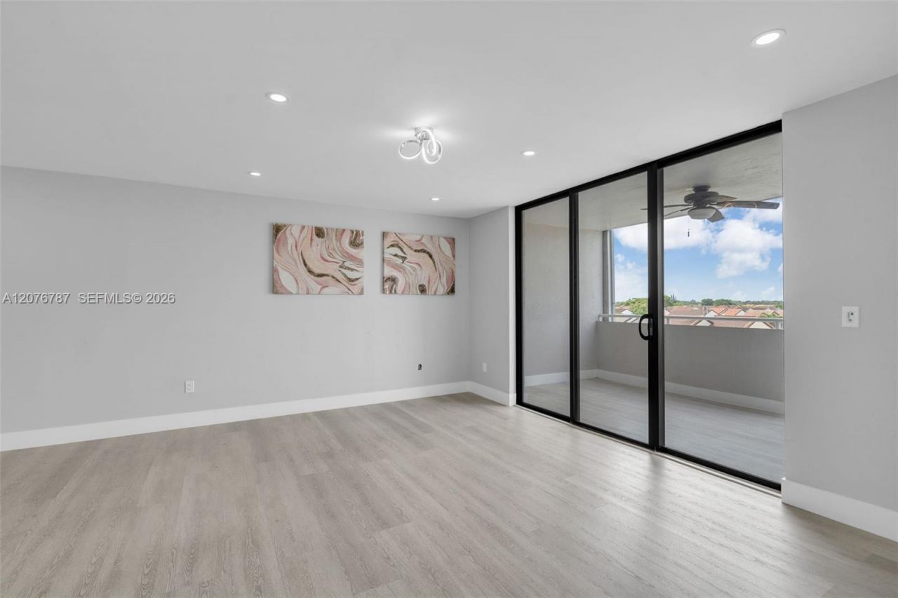 11755 SW 18th St , Unit 409, Miami, FL 33175 Photo