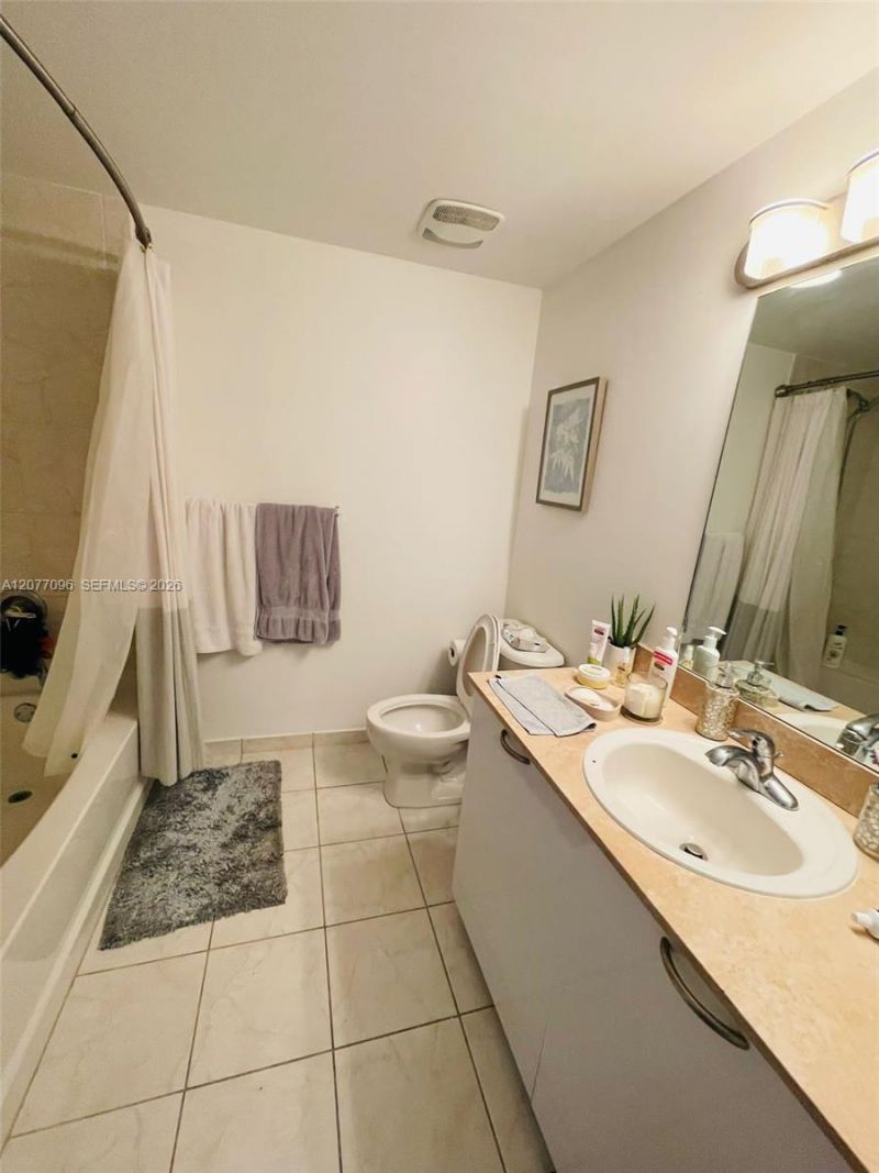 3180 SW 22nd Ter , Unit 908, Miami, FL 33145 Photo