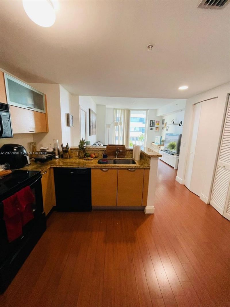 3180 SW 22nd Ter , Unit 908, Miami, FL 33145 Photo
