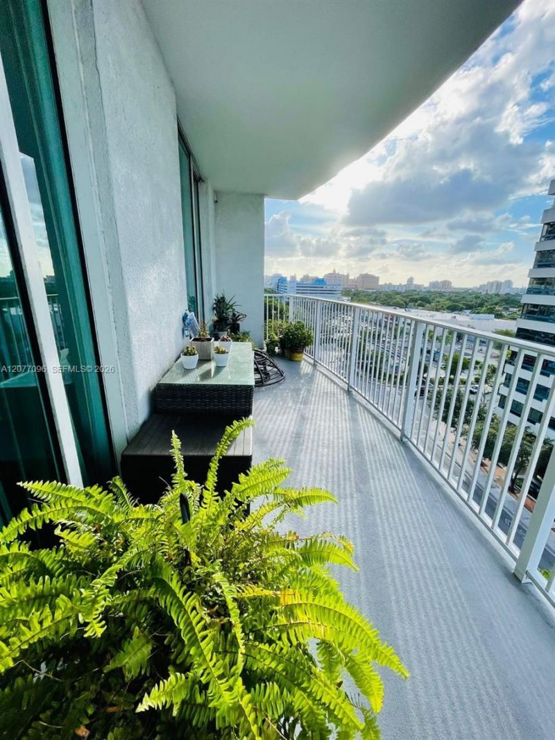 3180 SW 22nd Ter , Unit 908, Miami, FL 33145 Photo