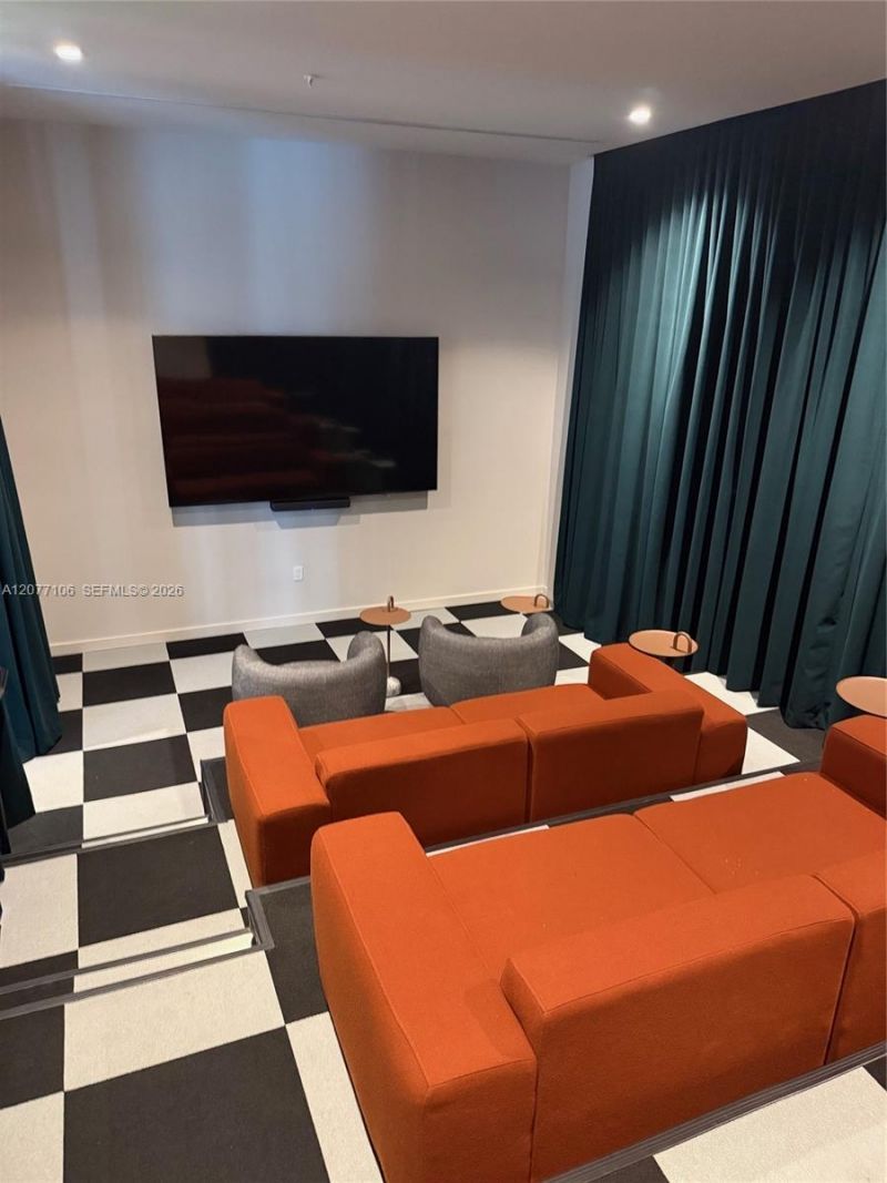11 NE 6th St, Unit 706, Miami, FL 33132 Photo