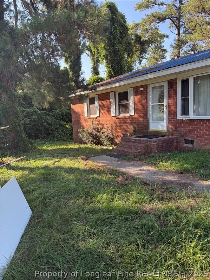 2829 Brookhaven Drive, Sanford, NC 27330 Main Photo
