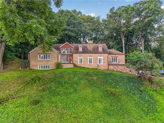 2715 Westdale Road NW Canton, OH 44708