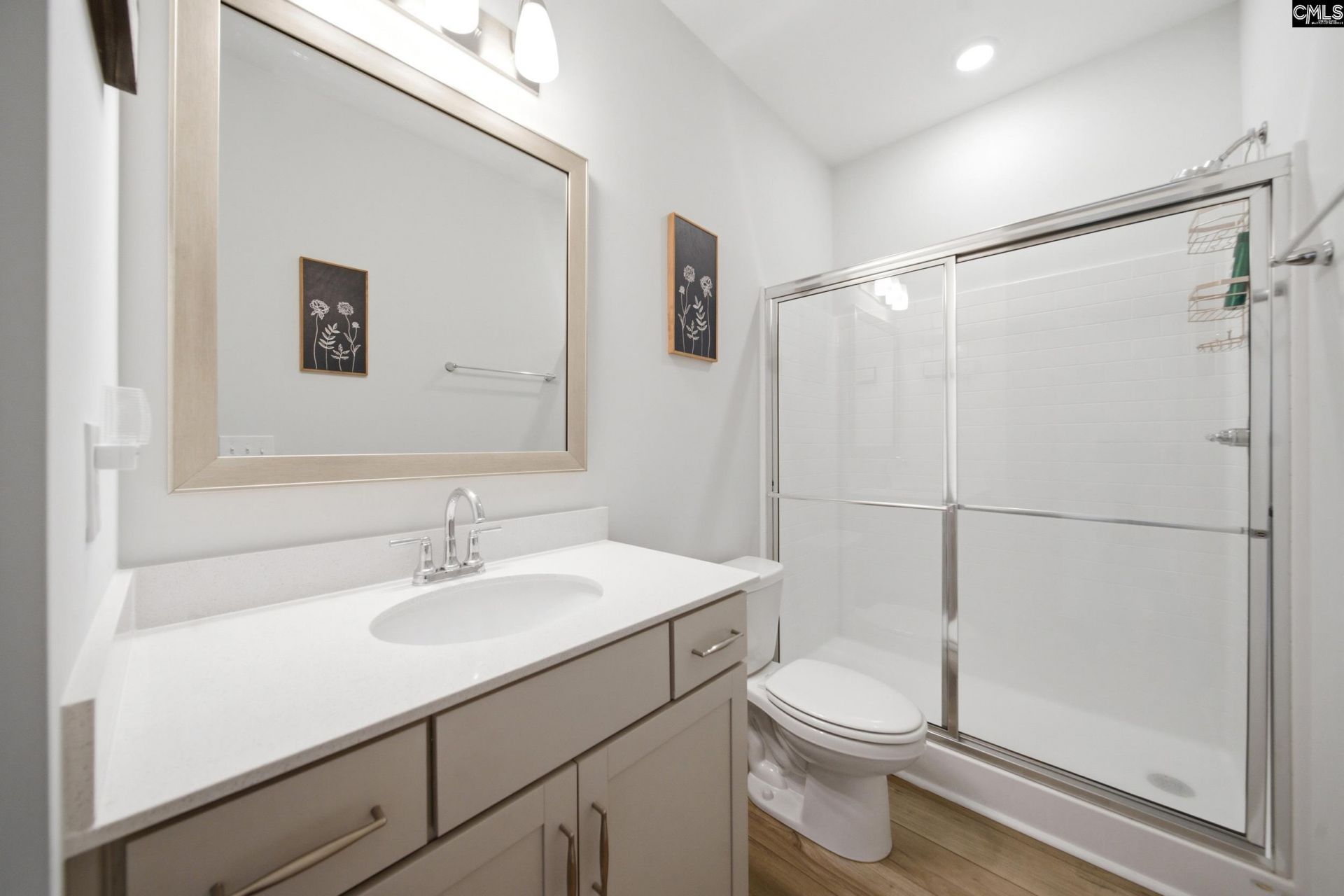 2818 Lugard Road  Photo 15