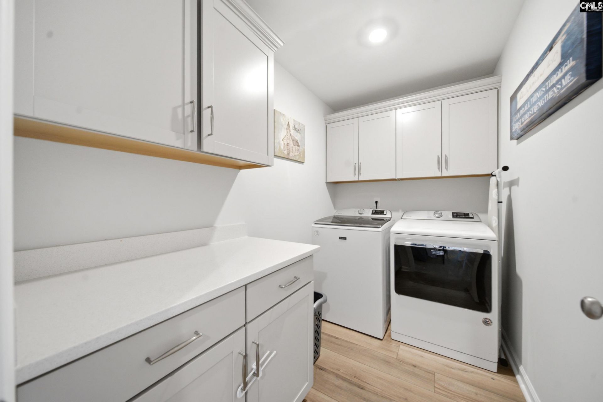 2818 Lugard Road  Photo 19