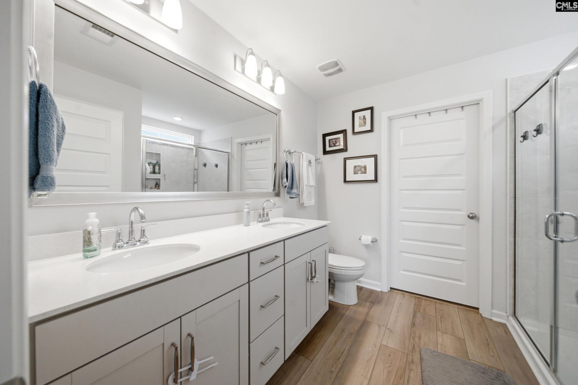2818 Lugard Road  Photo 22