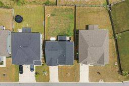 2818 Lugard Road  photo 4
