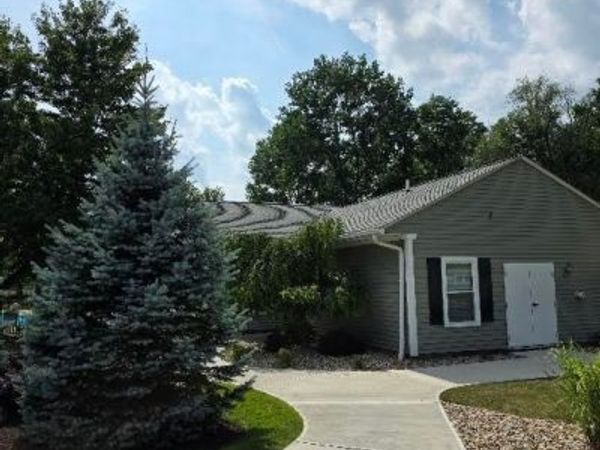 9997 Independence Drive , North Royalton, OH 44133