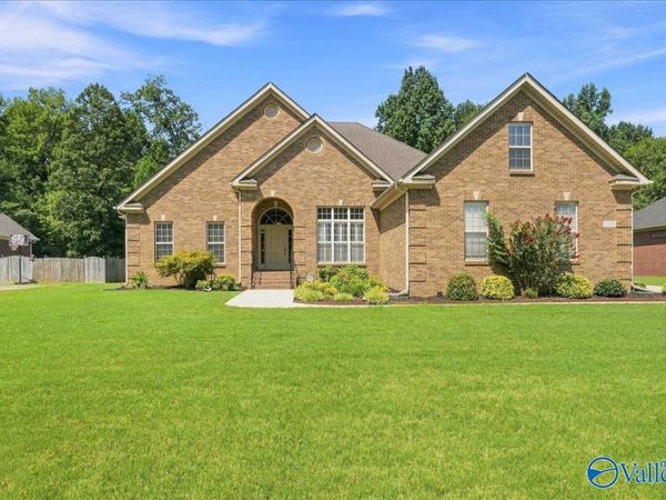 128 Silver Strand Trail, Huntsville, AL 35806
