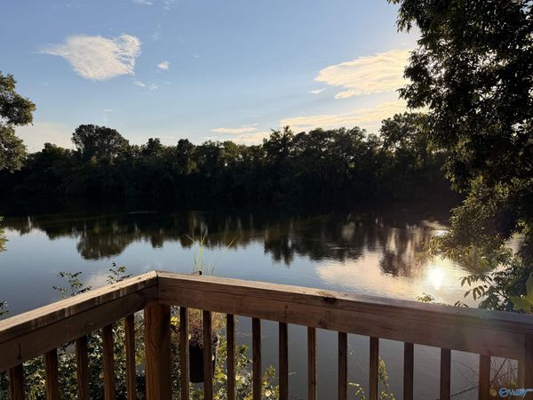 675 Willwood Drive, Hokes Bluff, AL 35903