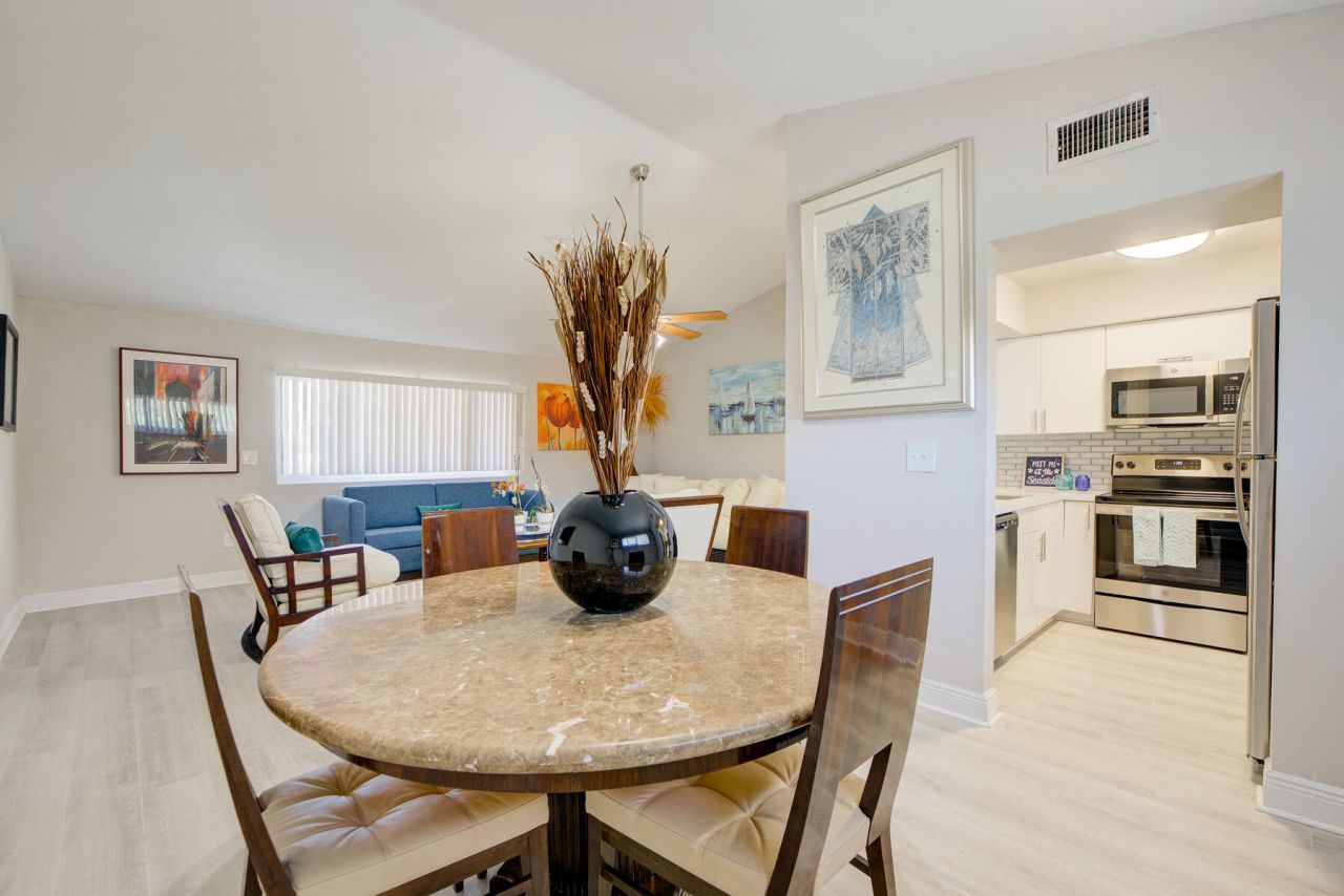 902 Palm Avenue, Unit 3, Boca Raton, FL 33432 Photo