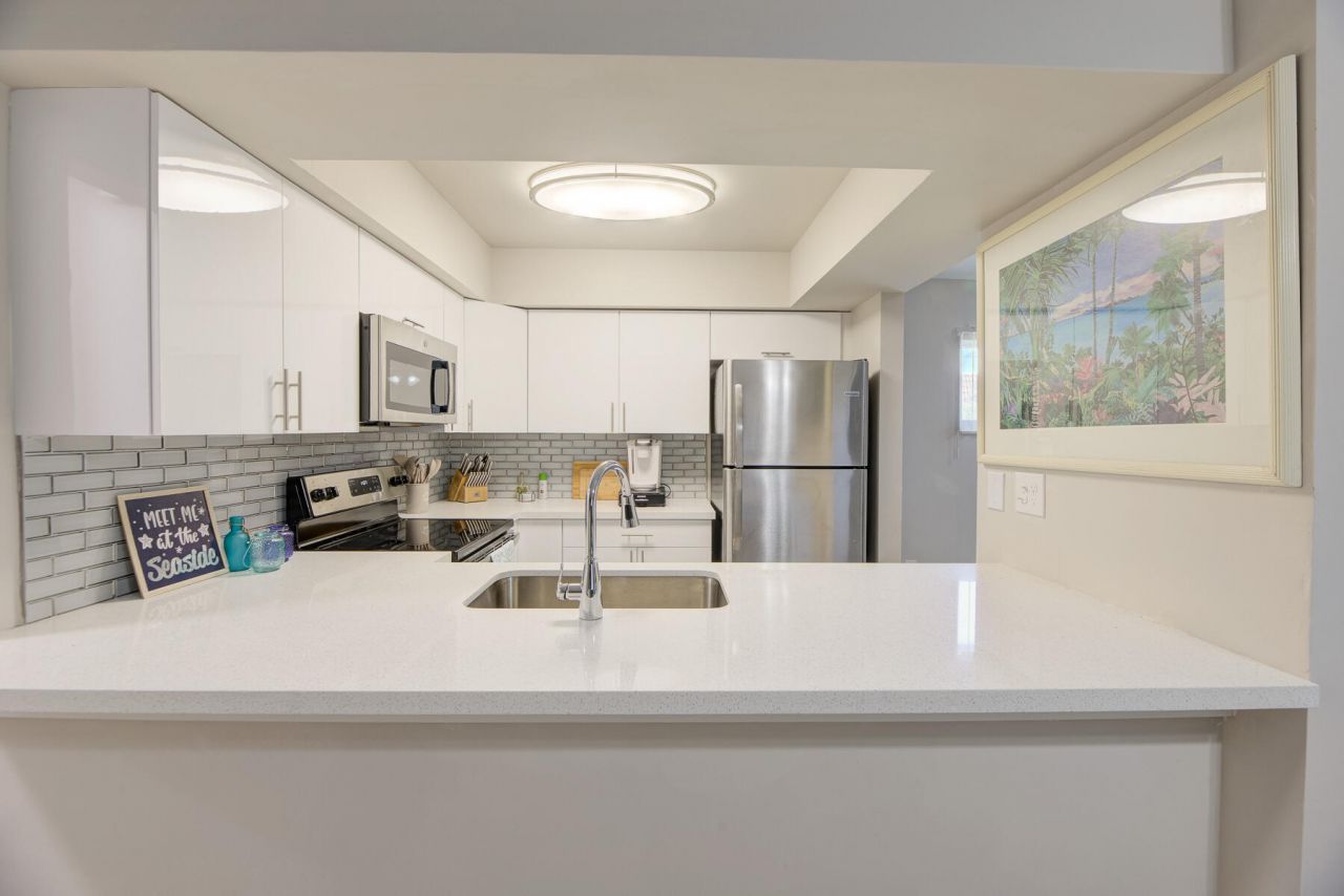 902 Palm Avenue, Unit 3, Boca Raton, FL 33432 Photo