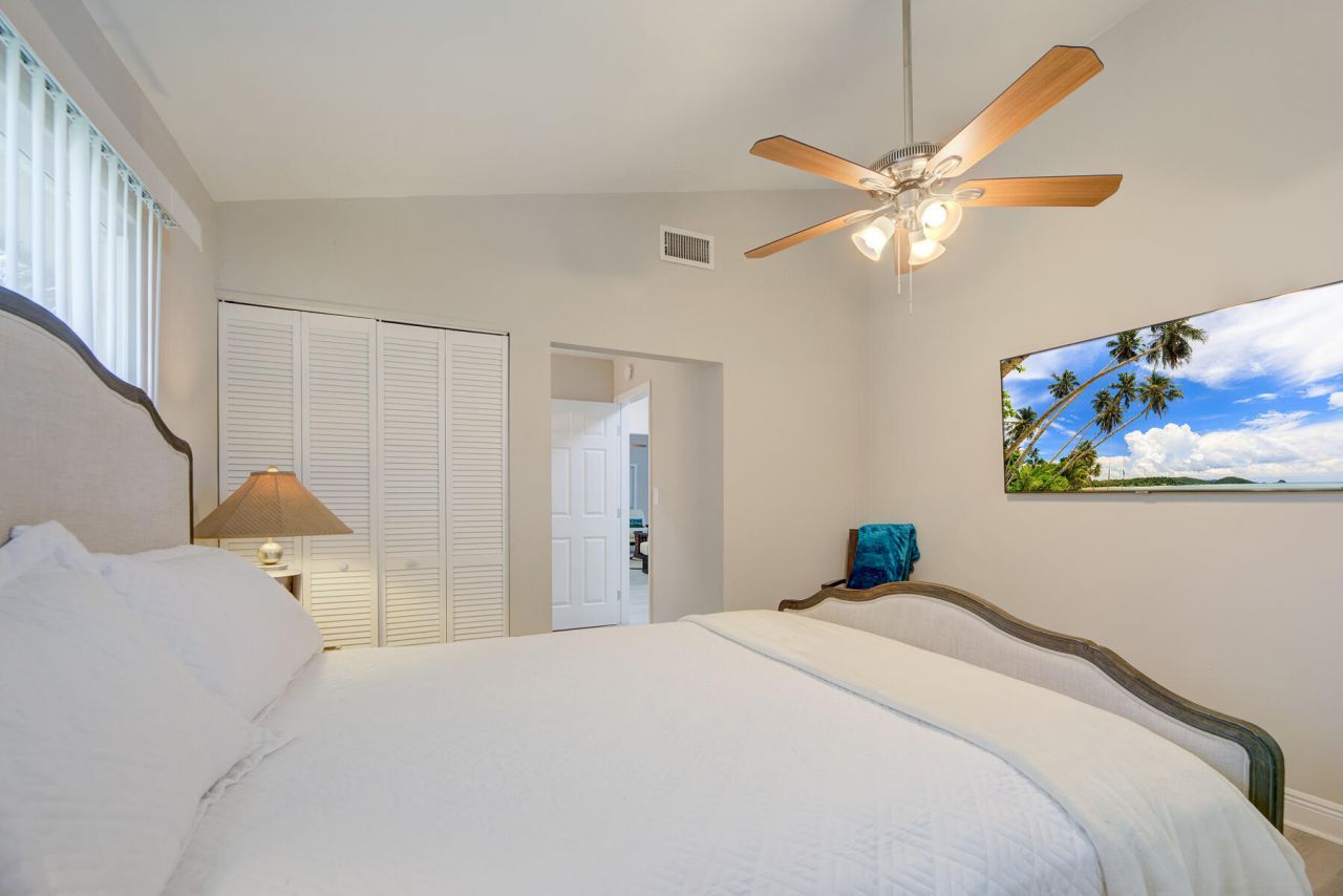 902 Palm Avenue, Unit 3, Boca Raton, FL 33432 Photo