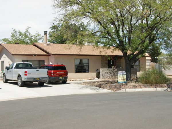 1652 Domain Loop SE, Rio Rancho, NM 87124